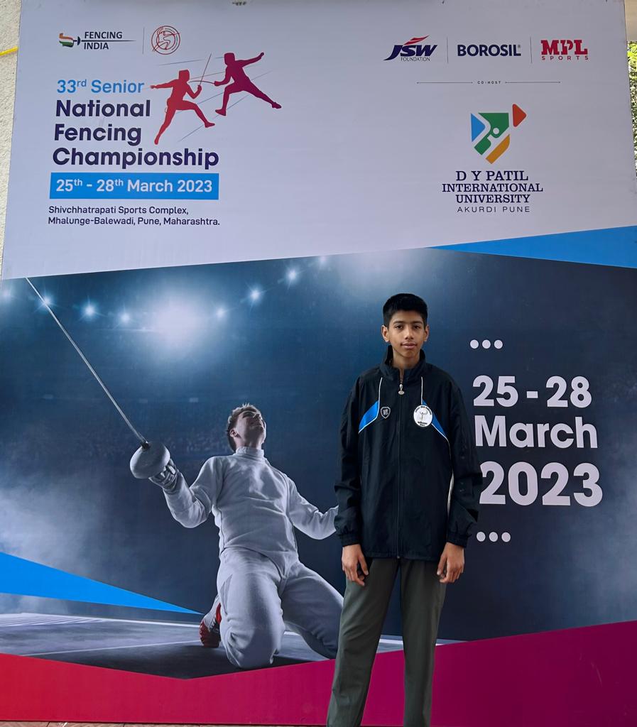 Rising Fencing Star: Hitejas Vijval Secures Spot in CBSE National Tournament